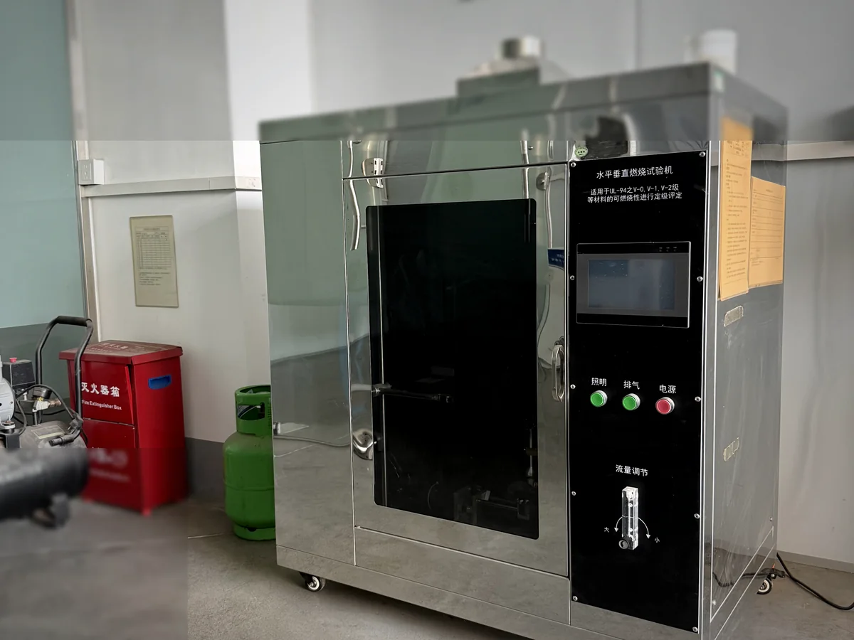 Real flame test equipment for project-specific material review